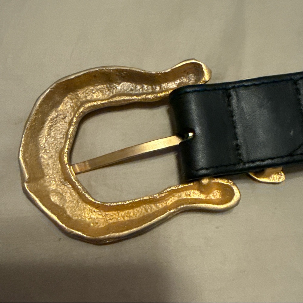 Vintage 80s Sculptural Gold Buckle Wide Black Leather Statement Belt – Power Era - Picture 6 of 16